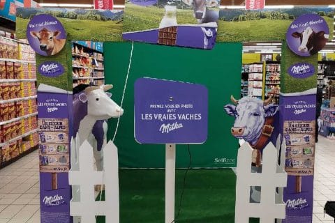 Borne photo selfie Selfizee pour une animation Milka dans 22 centres commerciaux