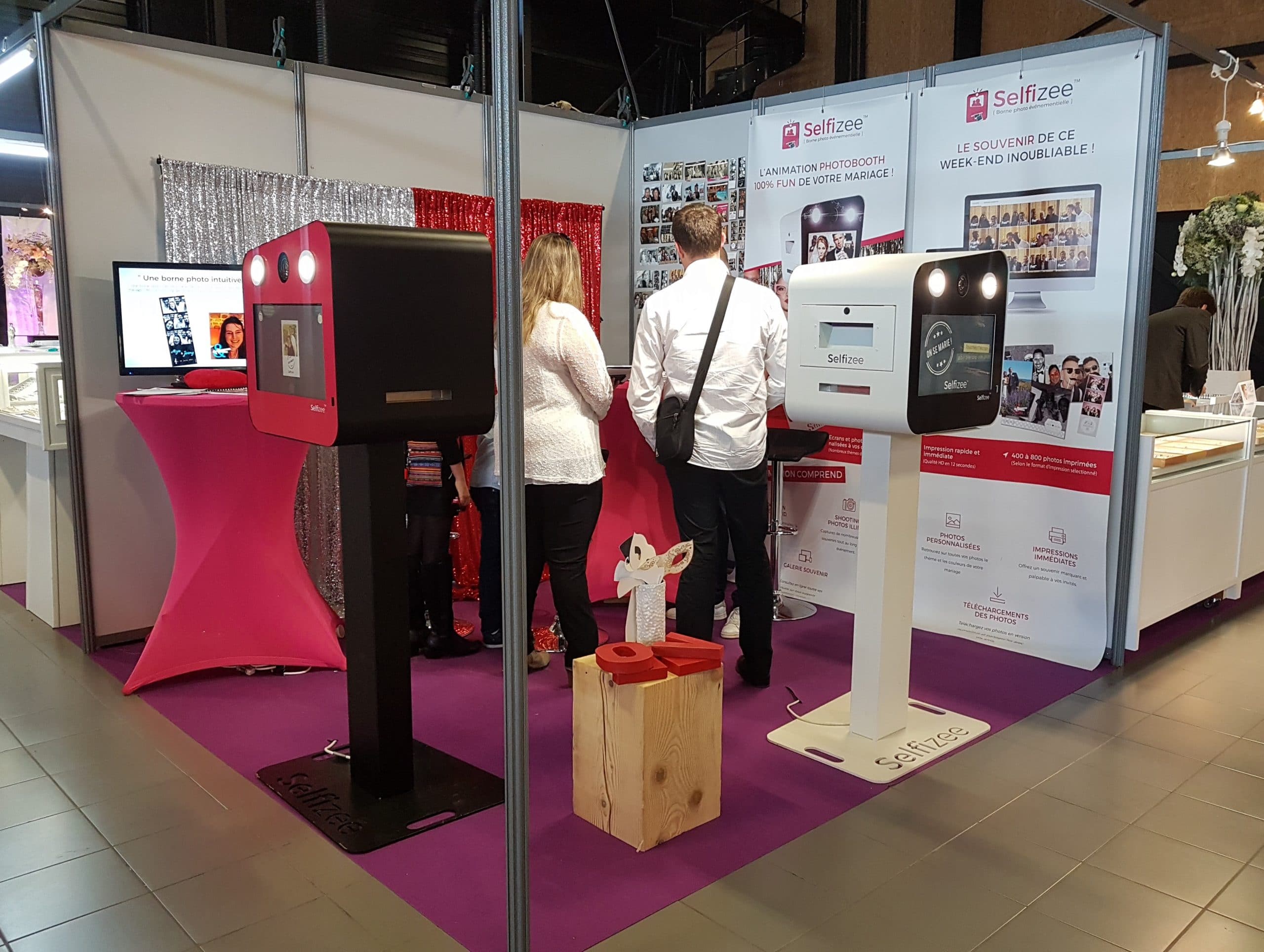 Stand Selfizee location bornes photos au salon du mariage 2017 à Angers pour animation photo selfie mariage, anniversaire, baptême, soirée ou fête