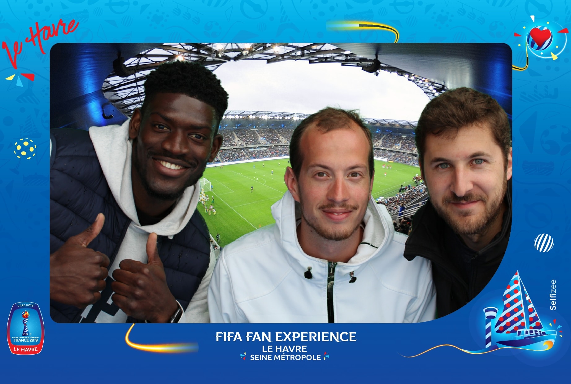 Borne selfie et animation fond vert pour impressions photos au village Le Havre lors de la Coupe du Monde féminine de football 2019