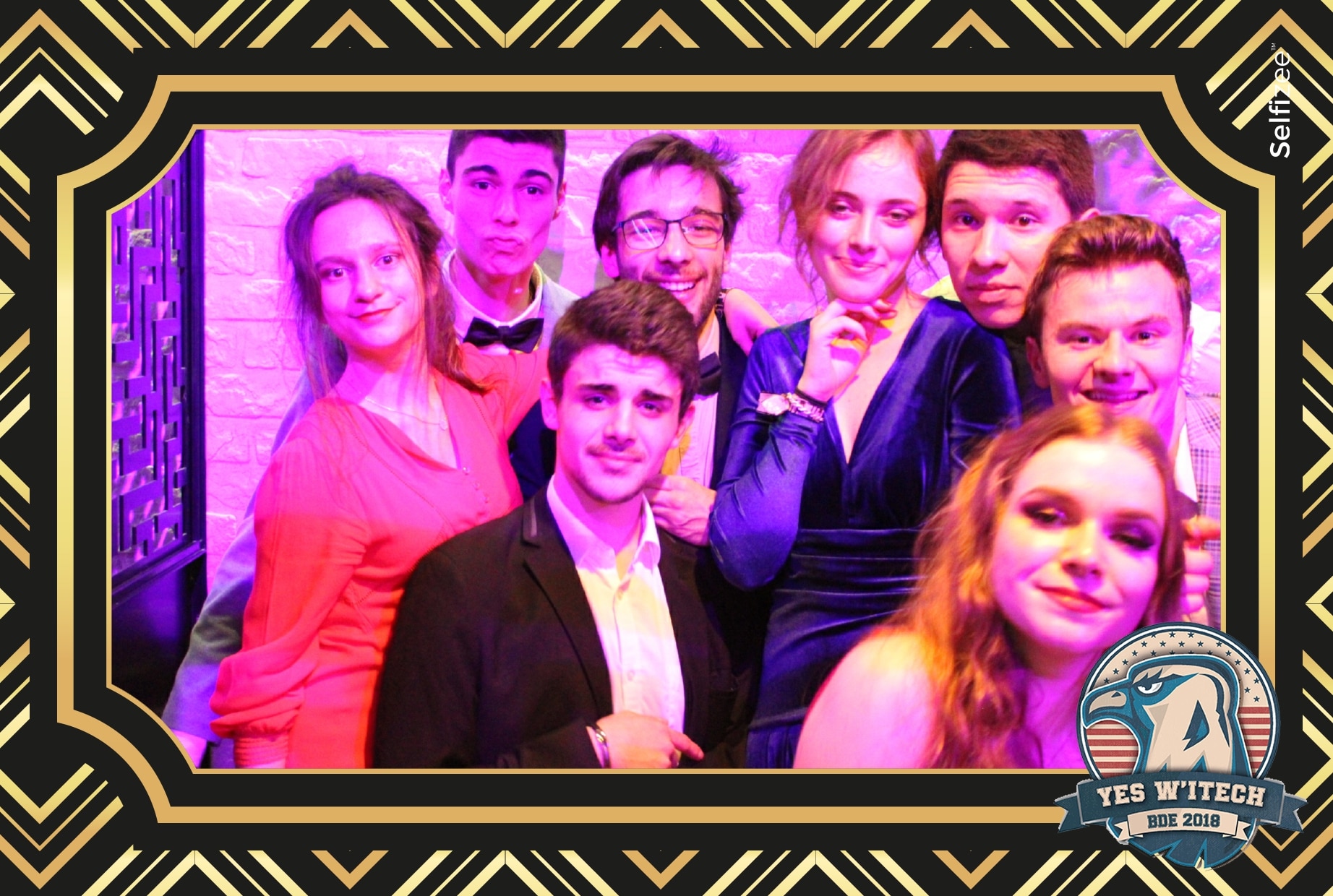 Borne selfie et animation photo personnalisée au gala de l'école ITECH Lyon 2020