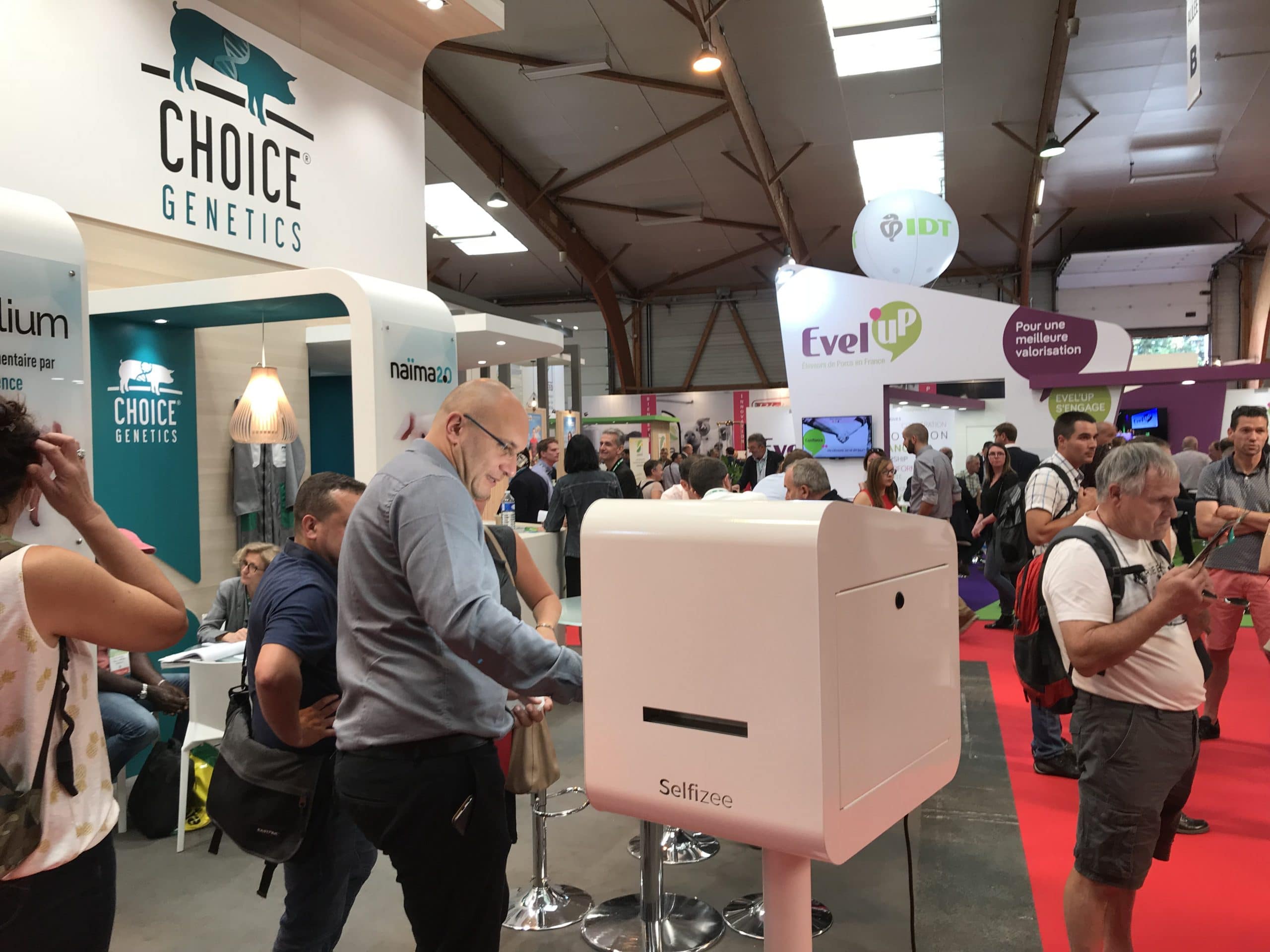 Salon SPACE 2018 borne photo au stand de l'entreprise Choice Genetics pour une animation selfie